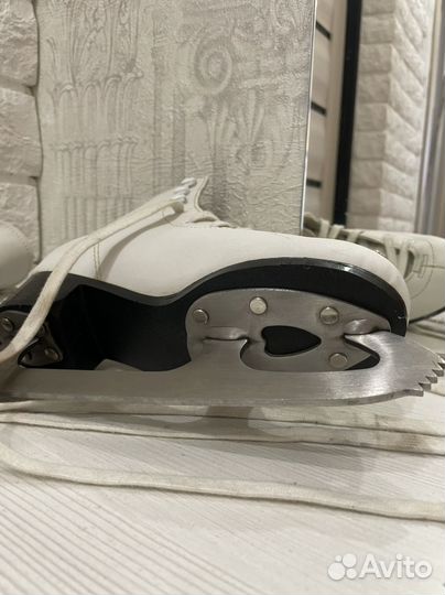 Коньки фигурные детские