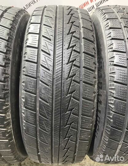 Roadmarch Snowrover 966 205/60 R16 97S