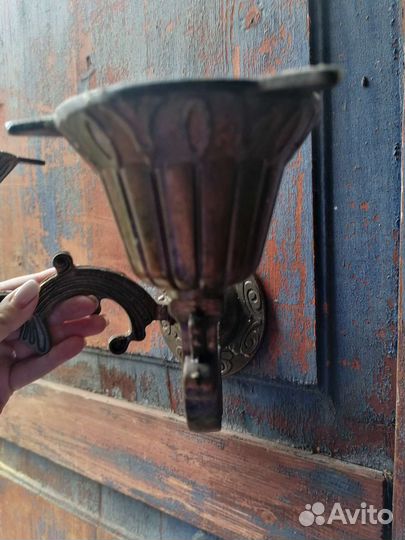 Старинный подсвечник