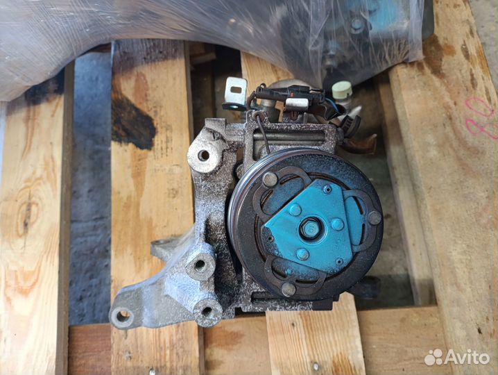 Компрессор кондиционера subaru Valeo