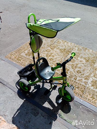 Трехколесный велосипед