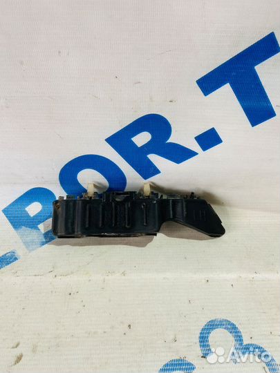 Крепление переднего бампера лев. hyundai solaris 1