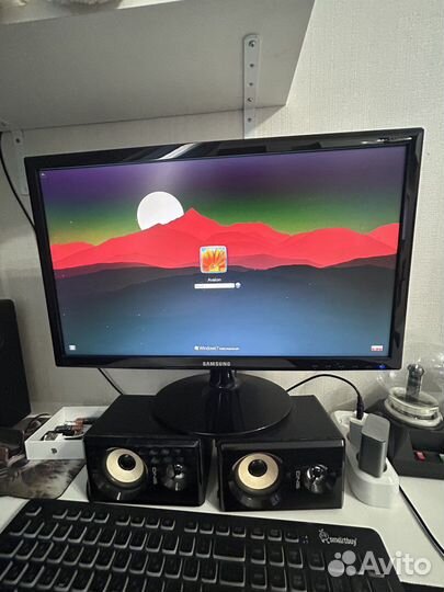 Продаю монитор