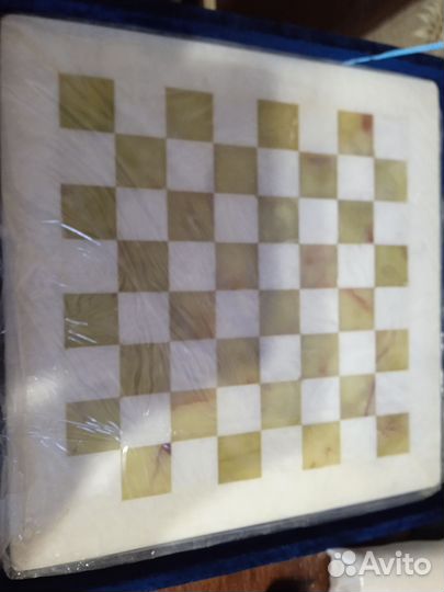 Шахматы подарочные из натурального камня новые