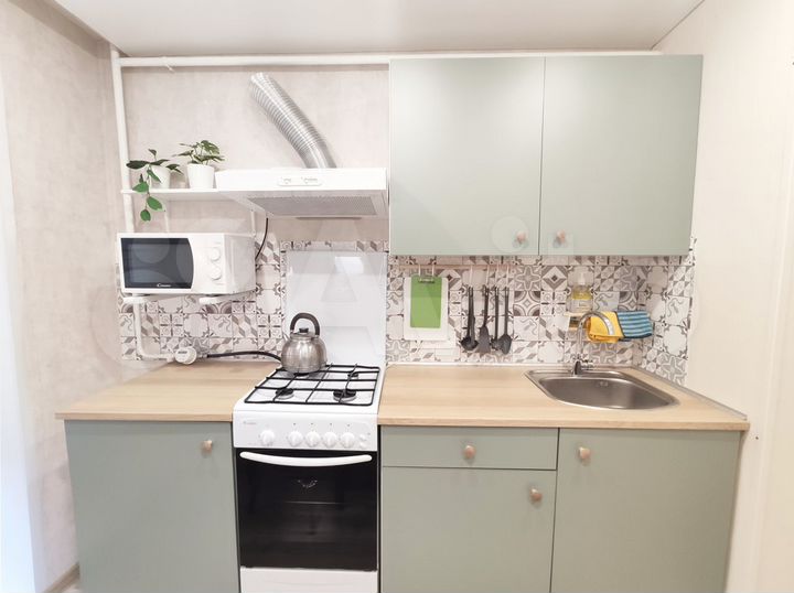 2-к. квартира, 50 м², 1/13 эт.