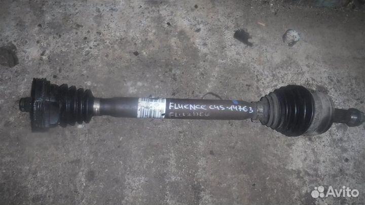 Полуось передняя левая Renault Fluence 2010