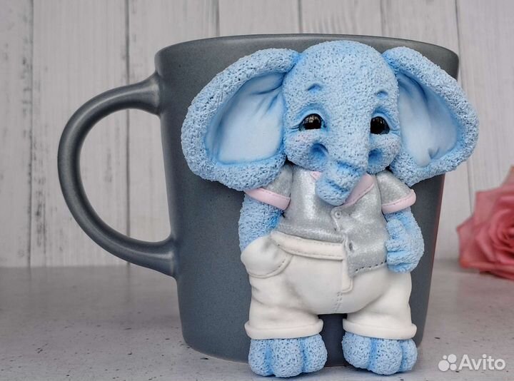 Кружка мужская со слоником из полимерной глины