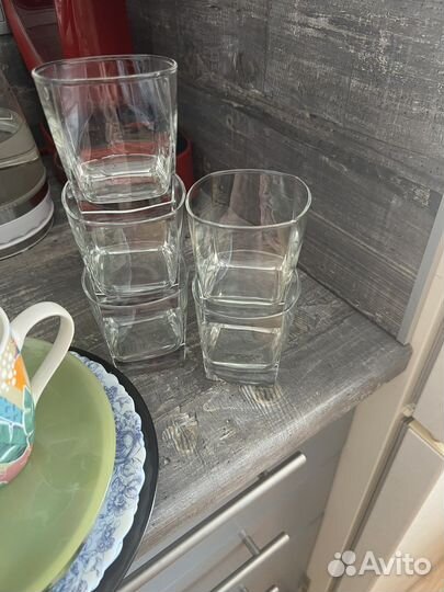 Тарелки стаканы