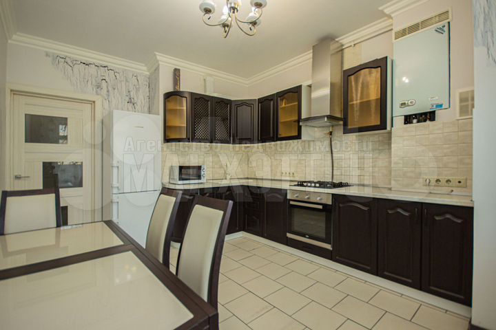 2-к. квартира, 72,8 м², 4/7 эт.