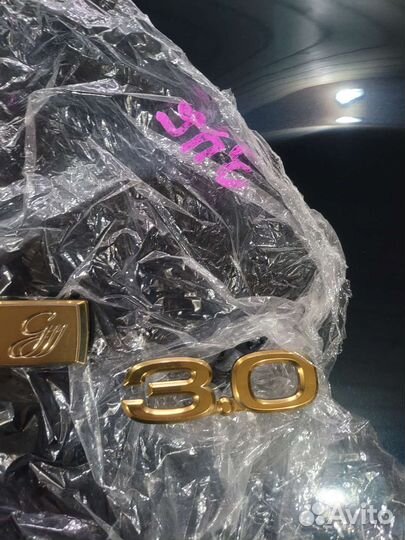 Золотые значки (шильдики) Toyota Mark II 90