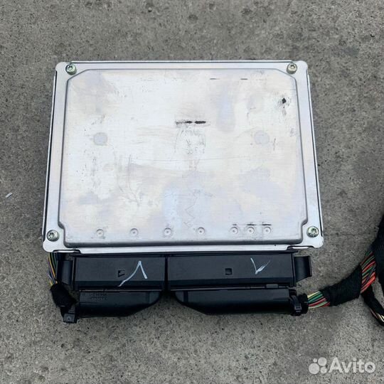 Блок управления пневмой Bentley Flying Spur