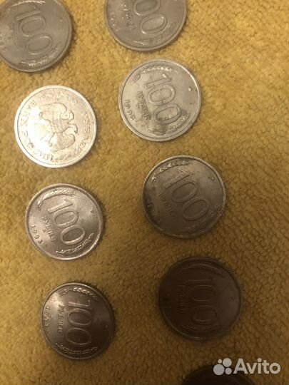 Монеты номиналом 100 руб. 1993 г