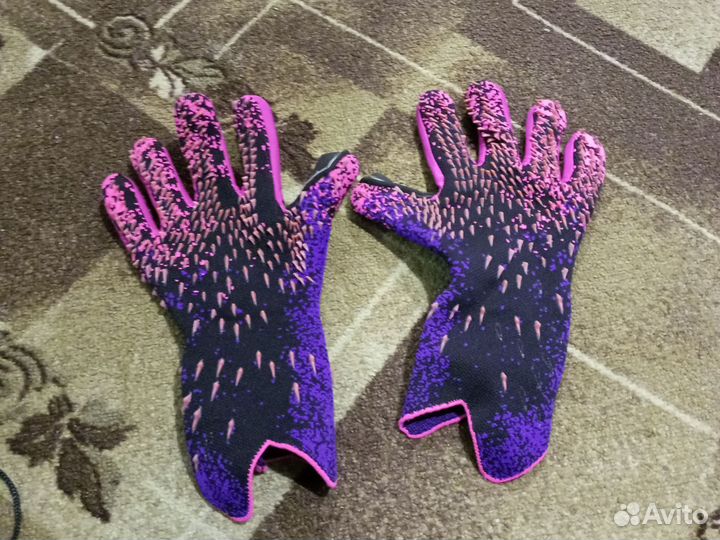 Перчатки для футбола