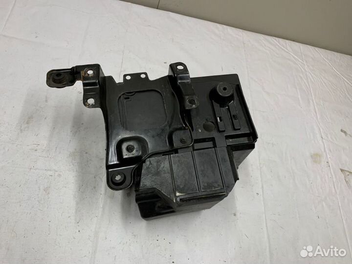 Площадка акб Ford Focus 2 hxdb 2007