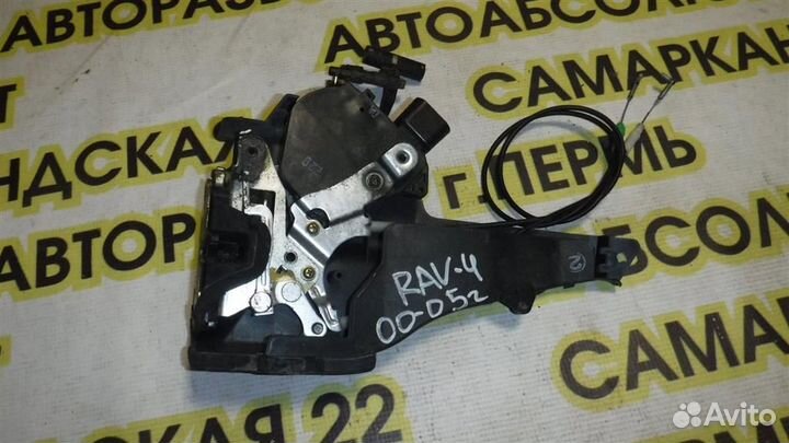 Замок двери задней левой Toyota RAV4 (XA20) 2000