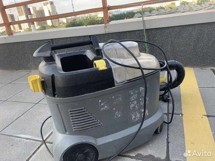 Моющий пылесос Karcher puzzi 8 1