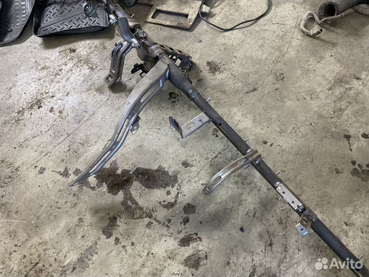 Усилитель торпедо Kia Rio (QB) III (2011–2015)