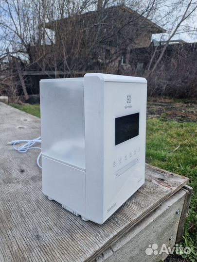 Увлажнитель Electrolux