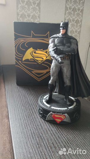 Фигурка Batman vs Superman от Iron Studios