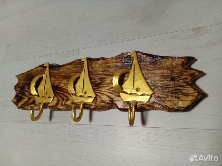 Ключица-вешалка