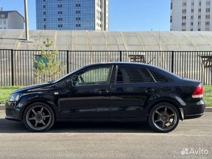 Volkswagen Polo 1.6 AT, 2013, 110 124 км