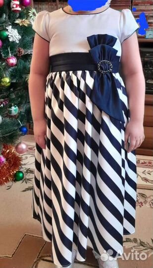 Нарядное платье для девочки