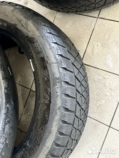 Bridgestone Blizzak Ice 255/55 R19