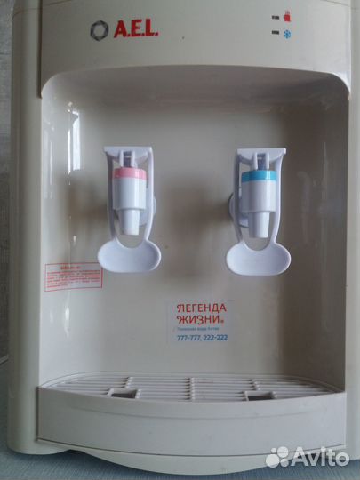 Кулер для воды настольный