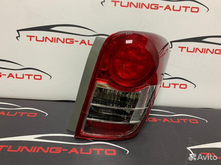 Стопы Toyota Corolla Fielder (E140) 2006-2012 год (красные)