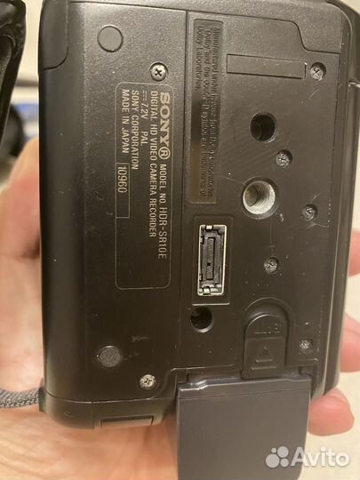 Цифровая FullHD 1080 видеокамера Sony HDR-SR10E