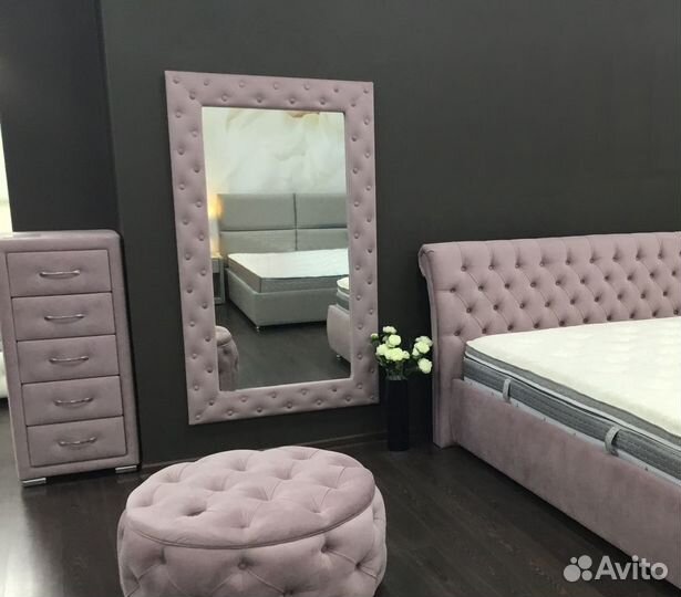 Зеркало настенное