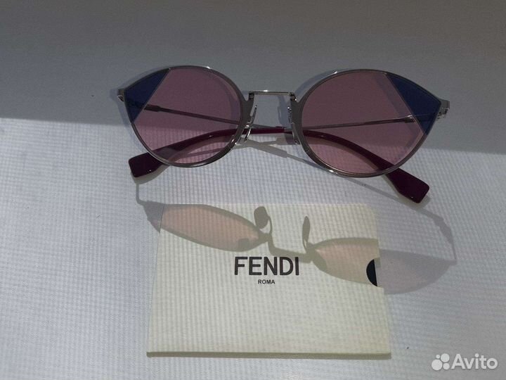 Солнцезащитные очки