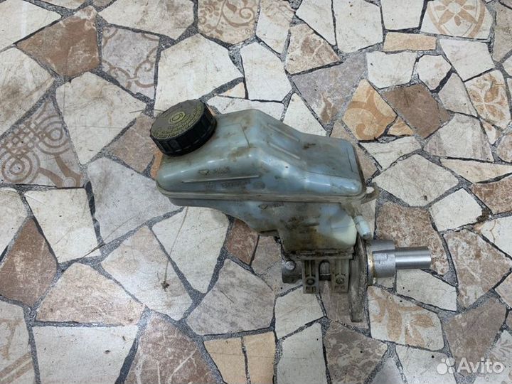 Главный тормозной цилиндр Opel Corsa хэтчбек 1.4