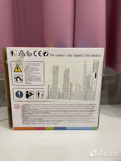 Надувной дельфин