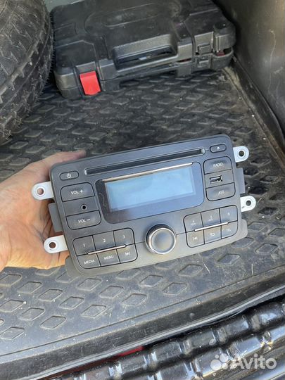 Штатная магнитола renault duster