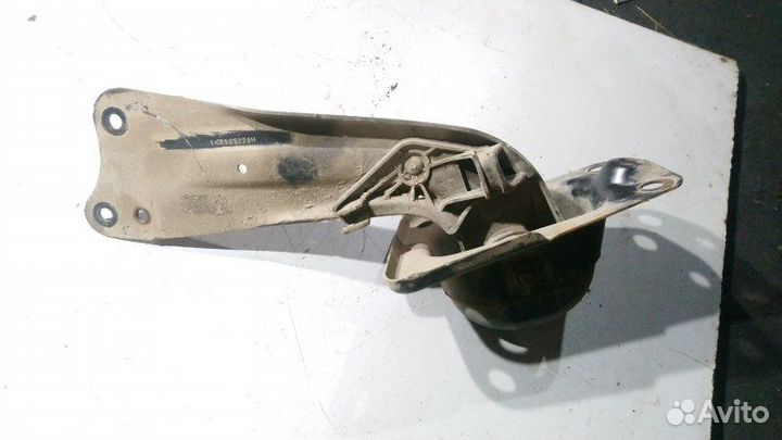 Рычаг продольный задний правый Volkswagen Golf 5