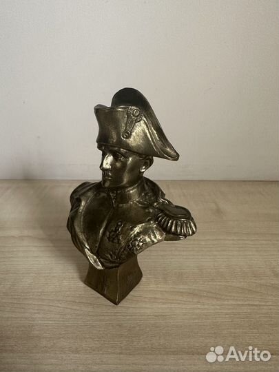 Бюст императора Наполеона