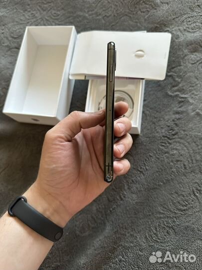 iPhone X, 256 ГБ