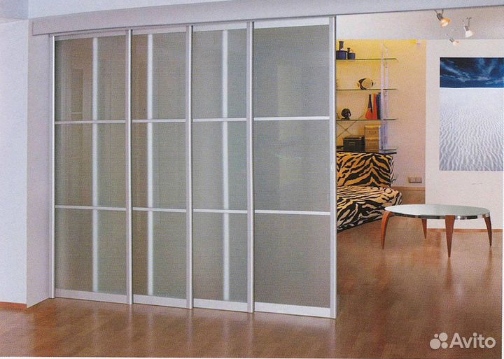Раздвижная перегородка с матовым стеклом