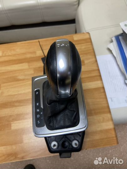 Селектор (кулиса) АКПП Volkswagen Passat B7