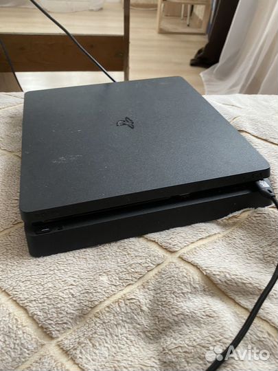Sony PS4 slim 1tb