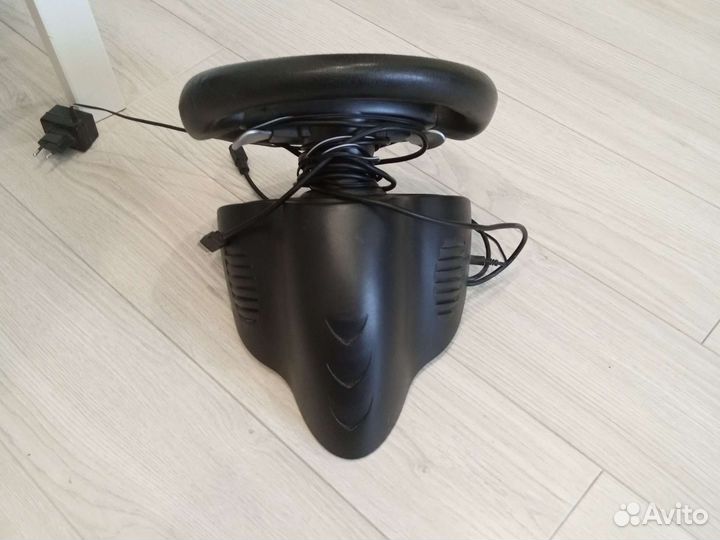 Игровой руль с педалями для пк