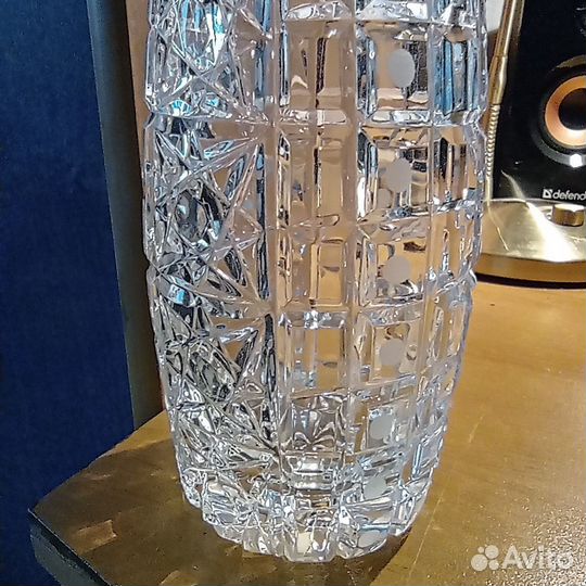 Хрустальная цветочная ваза с серебряным ободком