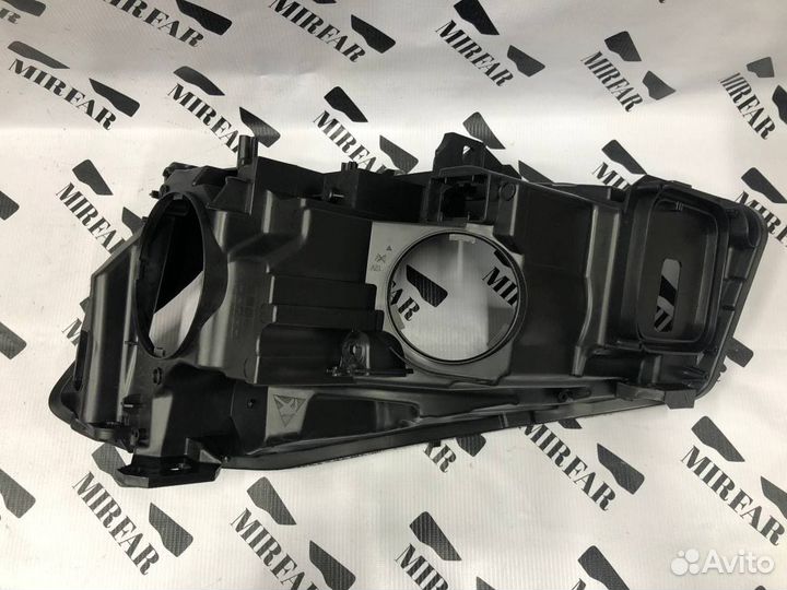 Правый корпус фары Mercedes Benz A w176 2012-2015