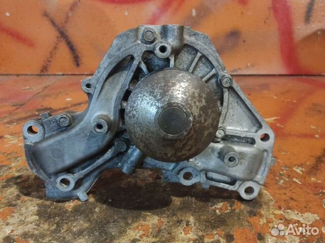 Помпа охлождающей жидкости mitsubishi 6g72 24V