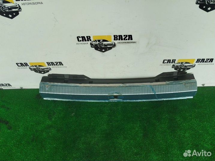 Обшивка багажника Audi A4