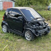 Smart Fortwo 1.0 AMT, 2010, битый, 180 000 км, с пробегом, цена 360 000 руб.