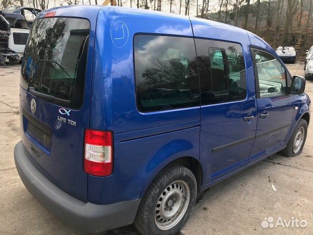 Разбор на запчасти Volkswagen Caddy 2004-2010