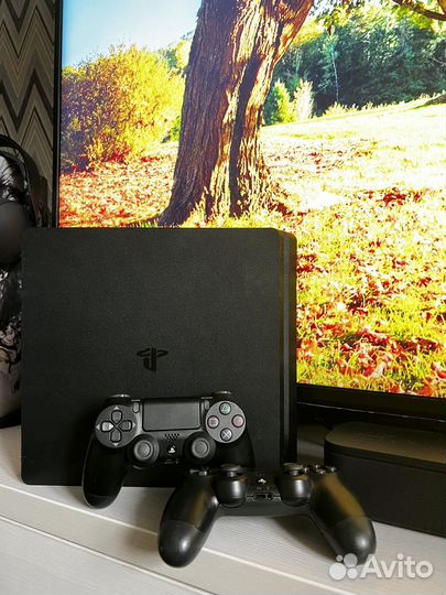 Sony playstation 4 slim