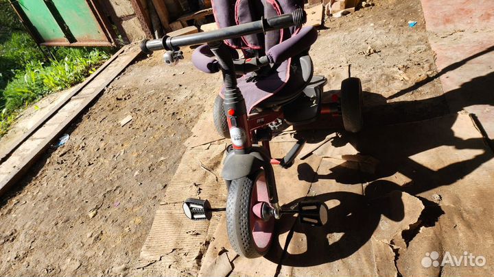 Трехколесный велосипед с родительской ручкой